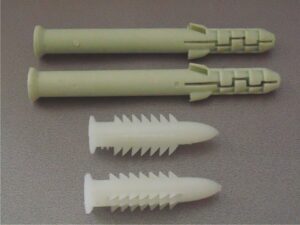 Tac ke giong nhu mot cai ong co khia ranh