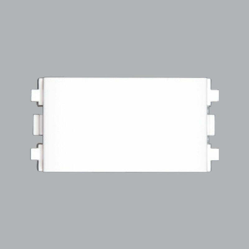 2mpe-a7p Nút che trơn 1 module MPE A7P