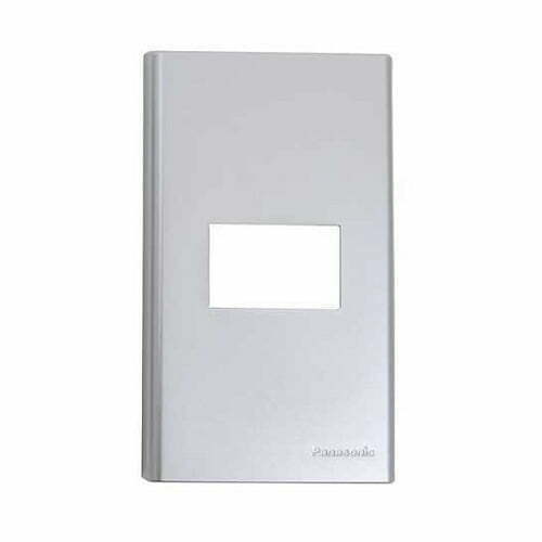 2pan-wev68010mw Mặt Refina 1 thiết bị trắng ánh kim Panasonic WEV68010MW
