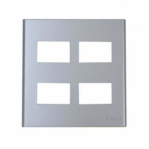 2pan-wev68040mw Mặt Refina 4 thiết bị trắng ánh kim Panasonic WEV68040MW