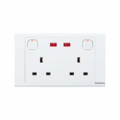 Bộ ổ cắm S18 đôi 3 chấu vuông kiểu Anh 13A có công tắc và đèn báo Vanlock S1825SN