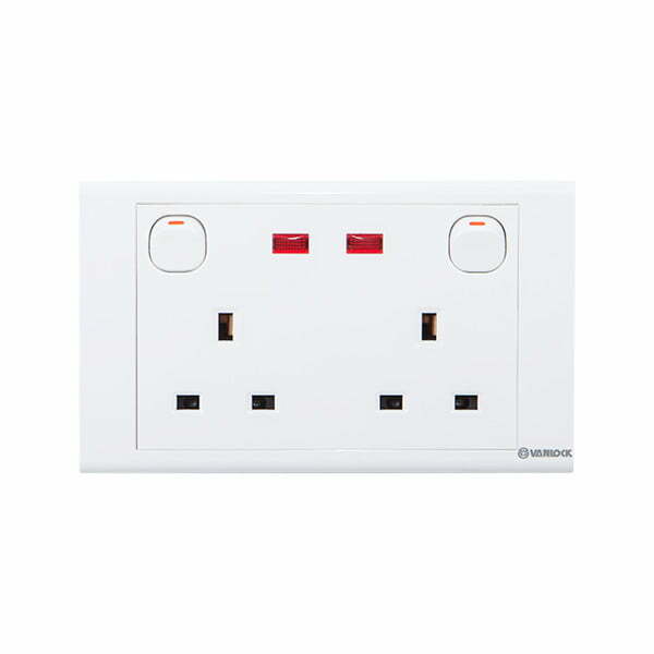 2sin-s1825sn Bộ ổ cắm S18 đôi 3 chấu vuông kiểu Anh 13A có công tắc và đèn báo Vanlock S1825SN