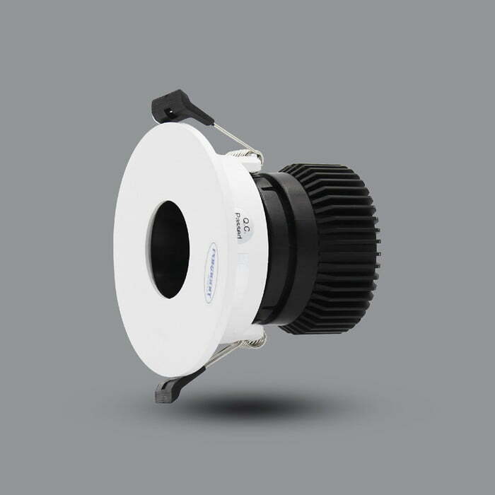 3par-prhg90l3-7 Đèn LED Downlight âm trần khách sạn 12W sáng trắng Paragon PRHG90L12/65