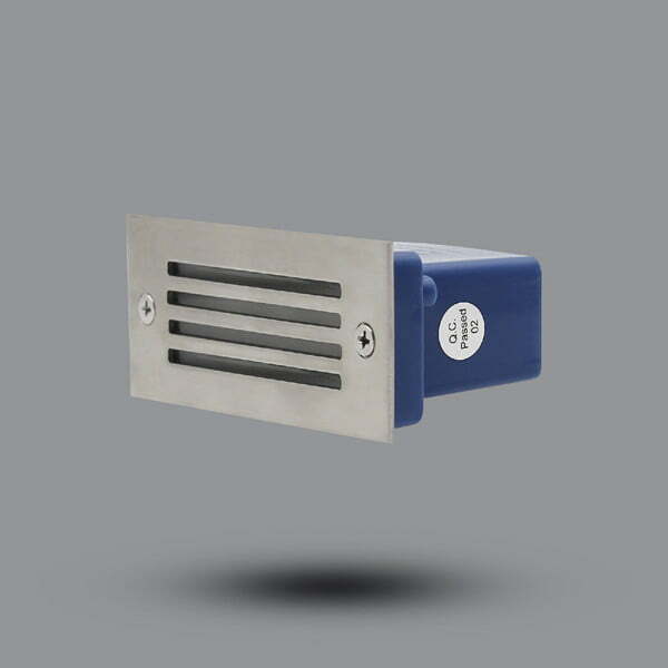 3par-prwbled Đèn âm tường 3W IP54 sáng vàng Paragon PRWBLED