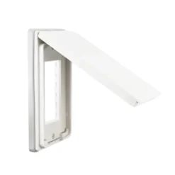 Mặt Wide 3 thiết bị có nắp che mưa màu trắng Panasonic WEG7903SWK-VN