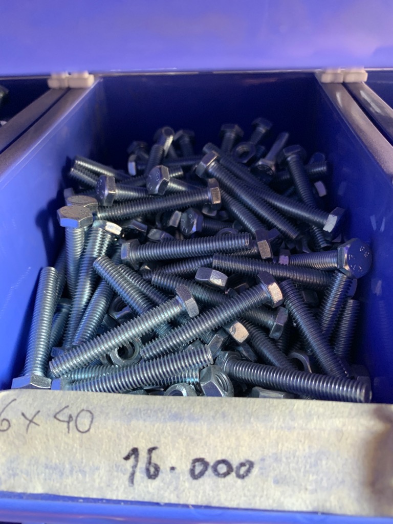 bulong hay bù lon hay bu lông